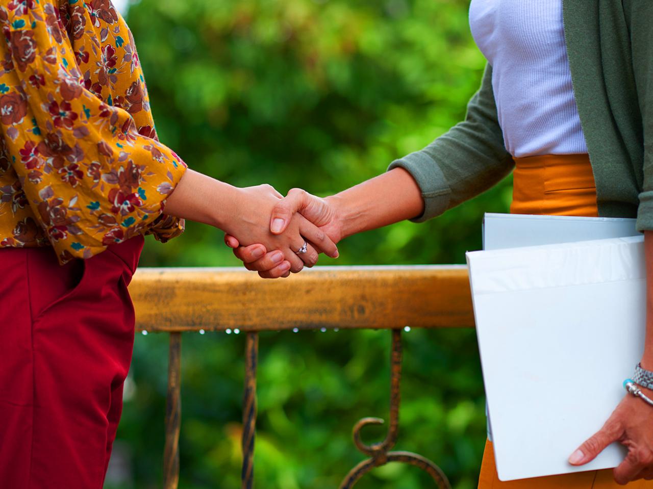 How To Choose The Right Lender For Loans